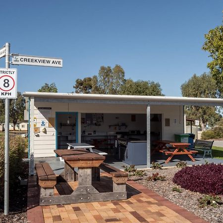 Big4 Perth Midland Tourist Park Hotell Middle Swan Exteriör bild